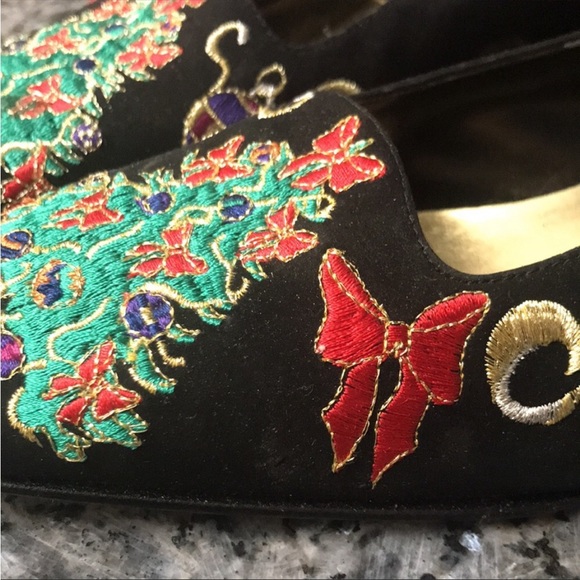 Embroidered Christmas dress shoes - Picture 8 of 13